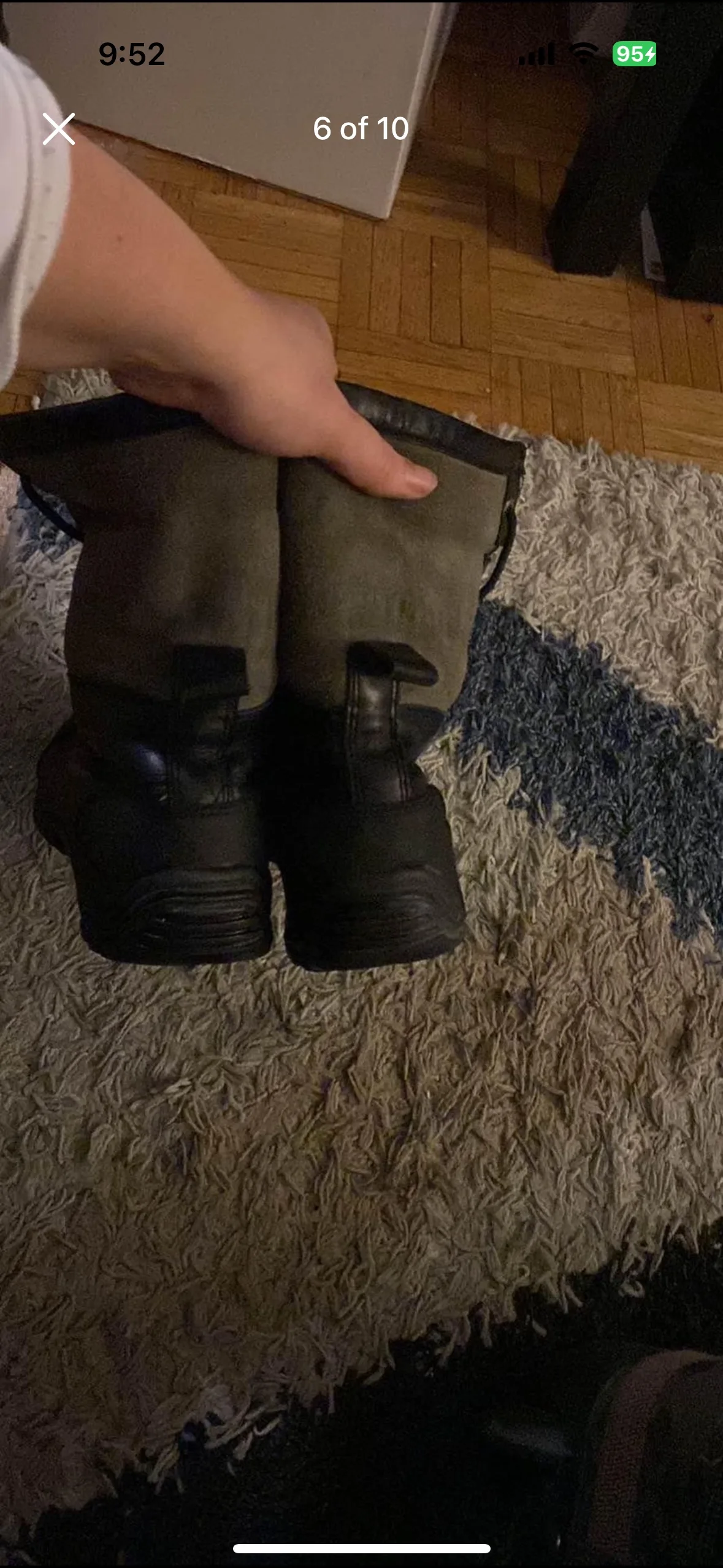 UGG women’s Adirondack III Boot image indicator(6)