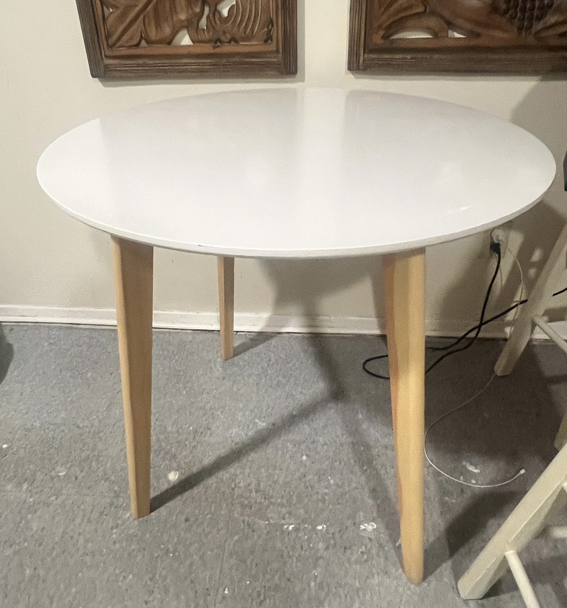 Round table