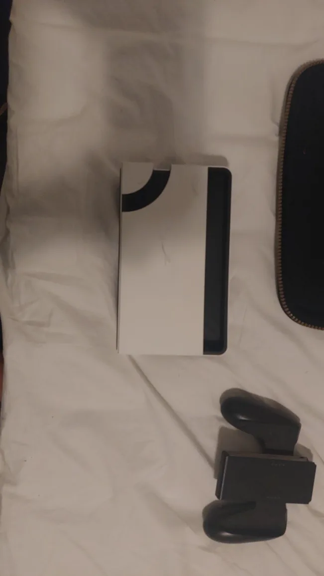 Nintendo Switch OLED for sale image indicator(4)