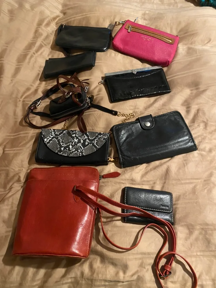 Assortment of leather bags Lot of 8 image indicator(3)