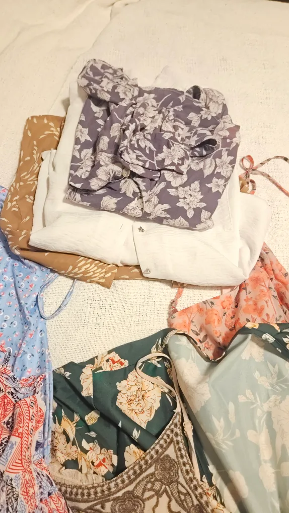 Bundle of 7  pregnancy dresses & 3 buttoned up long sleeve shirt image indicator(4)