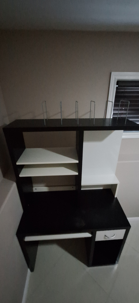 IKEA computer office desk with free Chair - photo 3