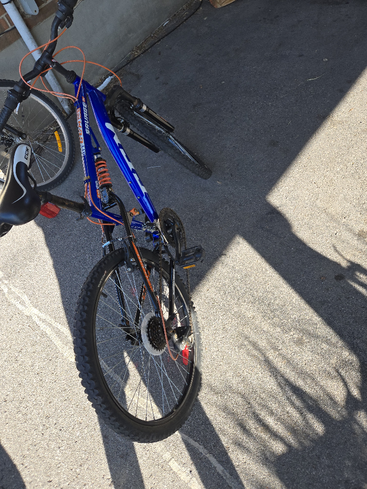 24" Blue and Orange Mountain Bike (Send offers) - photo 2
