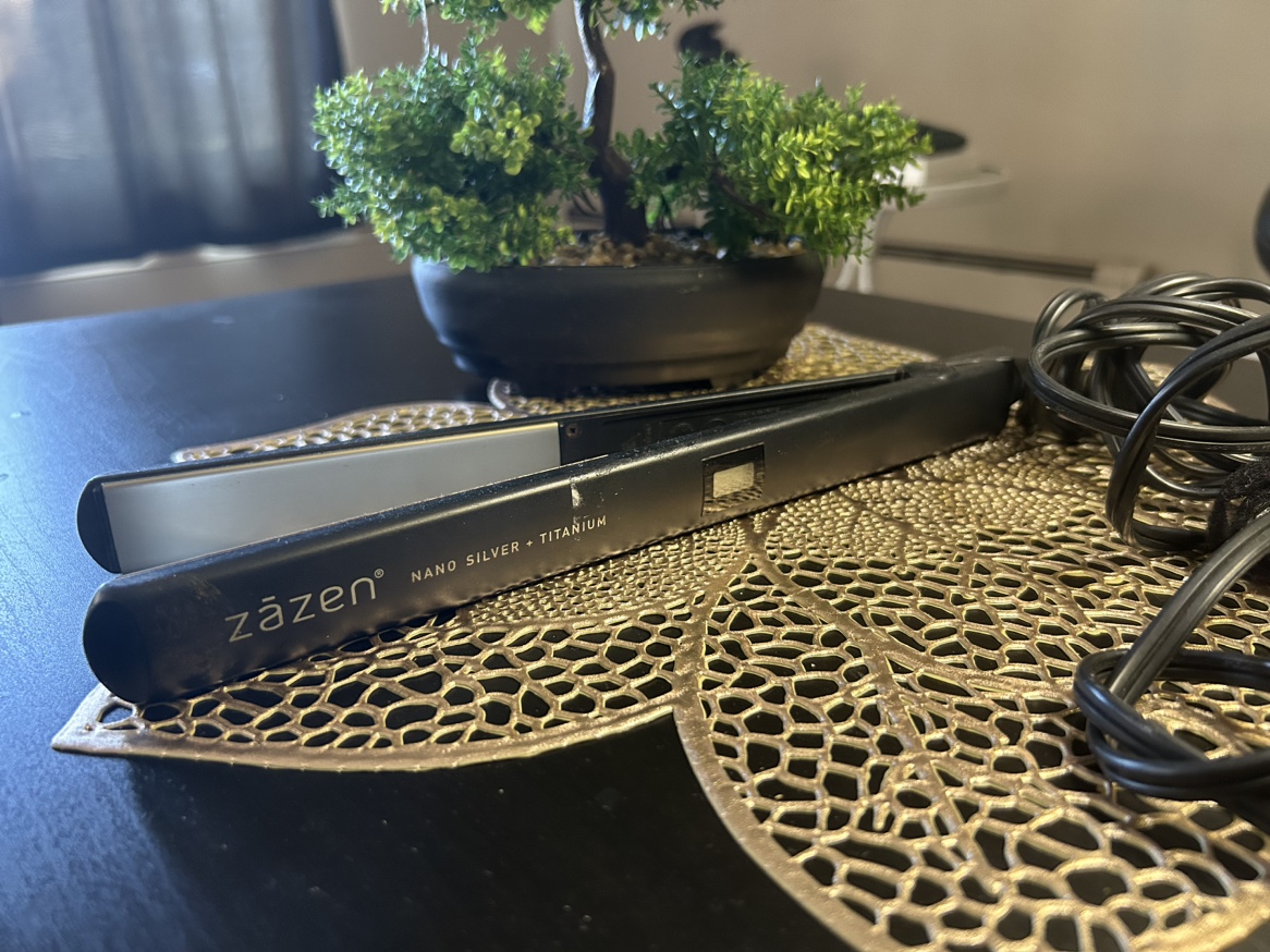 Hair straightener