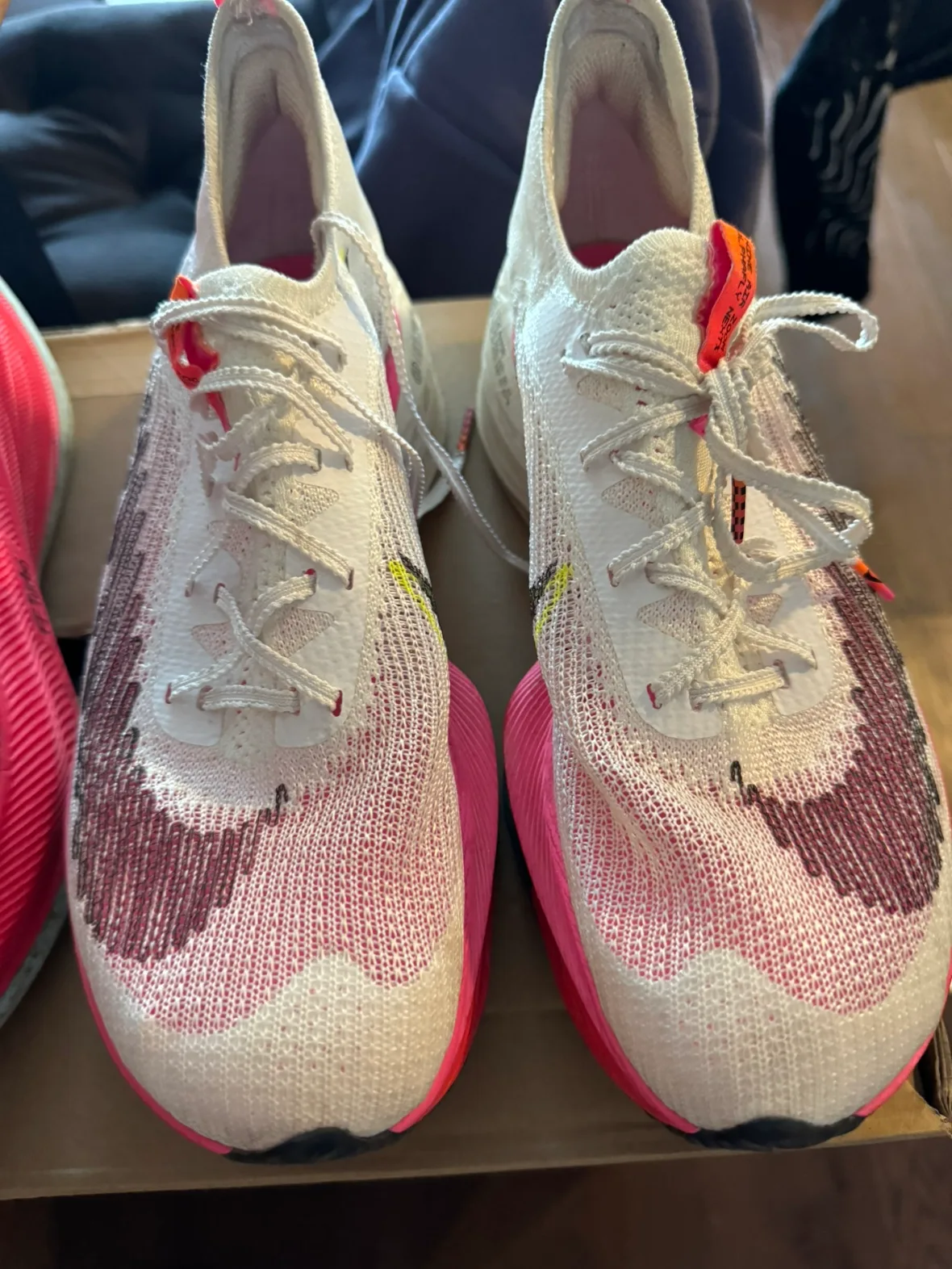 Nike ZoomX Vaporfly Next% 2 thumbnail