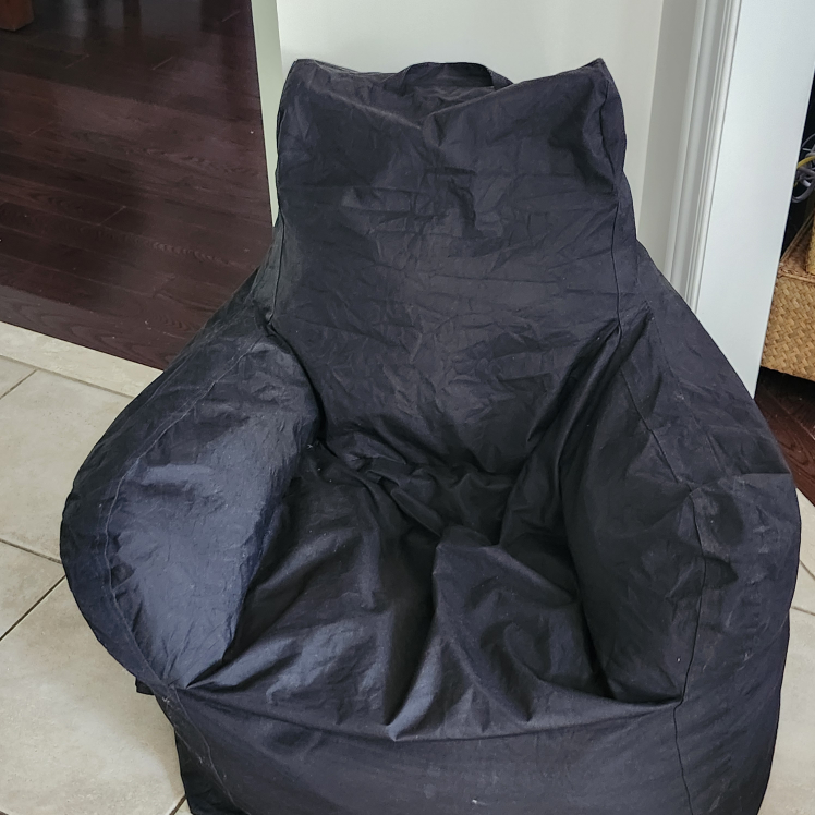 Black lounge chair