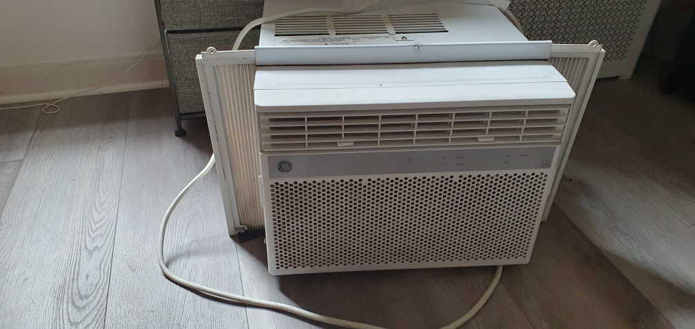 GE® 10,000 BTU Electronic Window Air Conditioner - photo 2