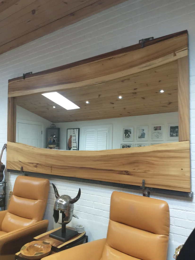 Suar Wood Wall Mirror image indicator(8)