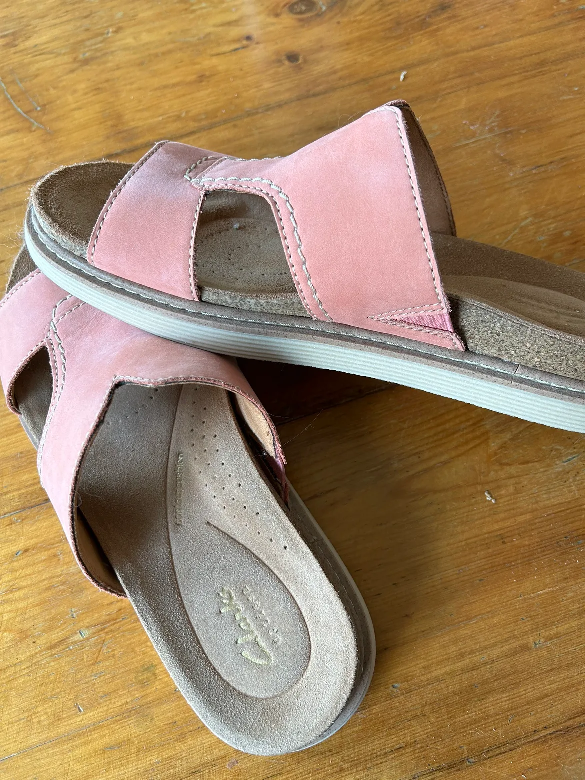 Clarks Women's Sandals: Freecycle image indicator(2)