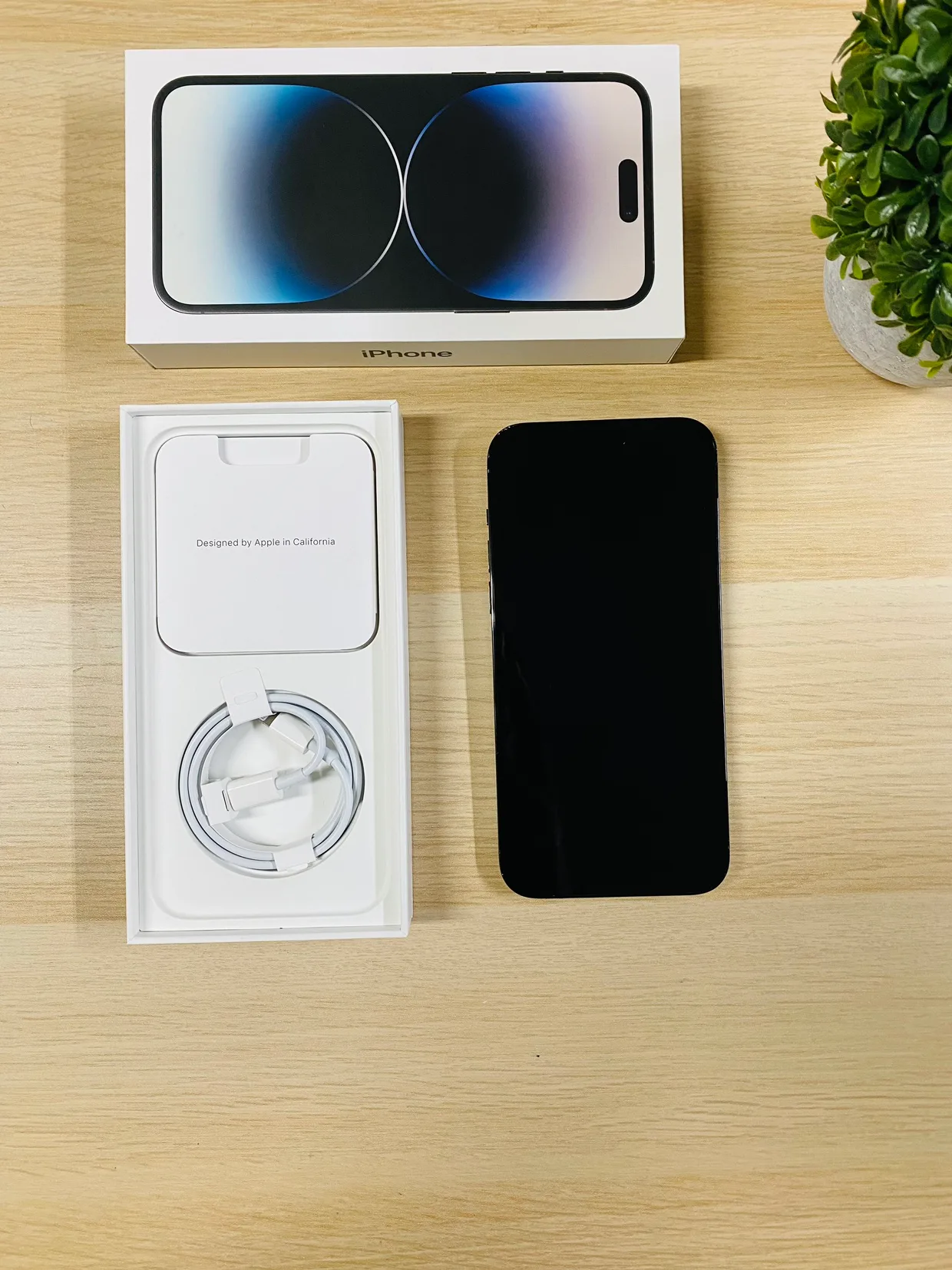 Apple iPhone 14 Pro Max 128GB Space Black ( UNLOCKED ) Like New thumbnail