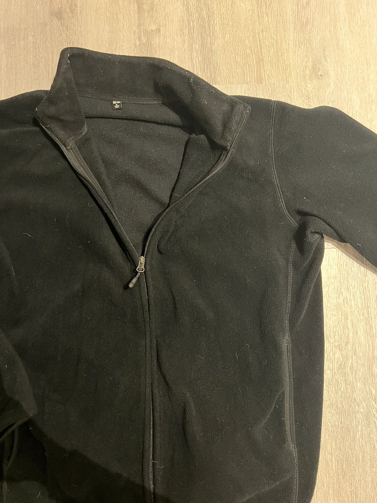 Uniqlo fleece zip up - XL image indicator(2)