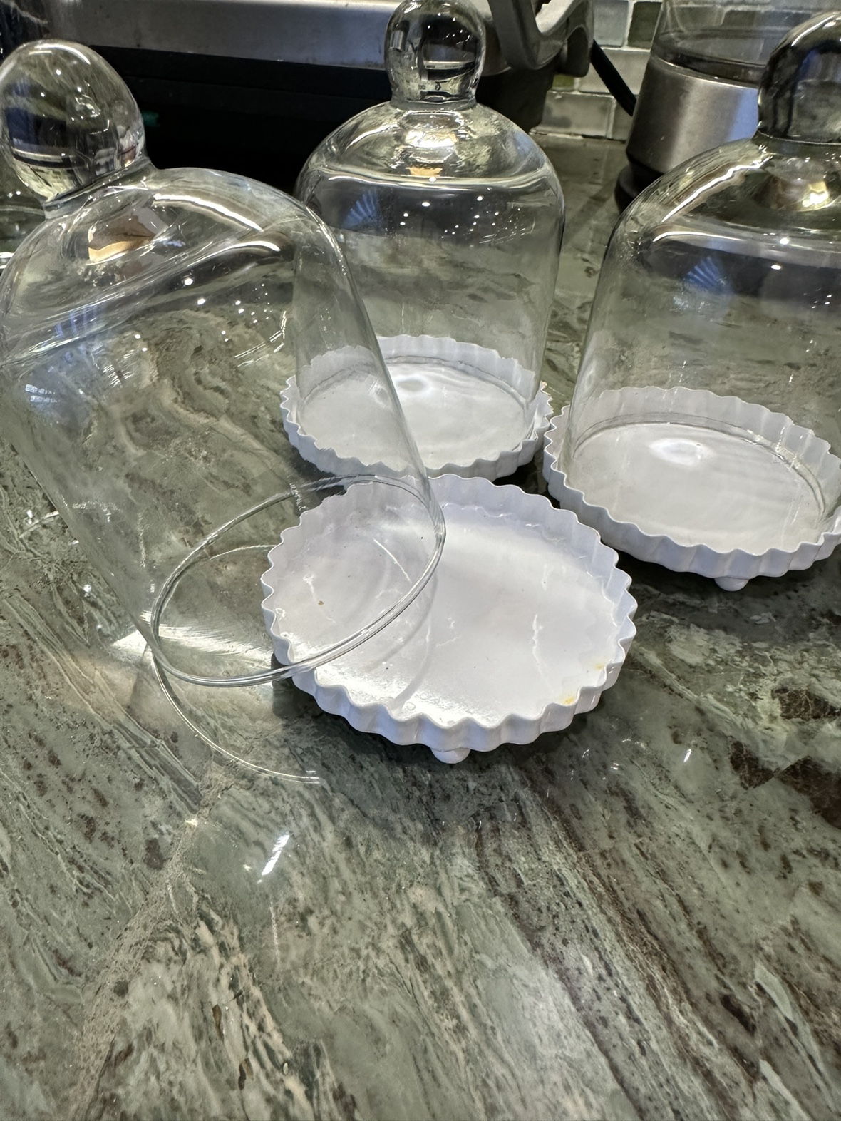 Set of 3 Glass Cloches - photo 3