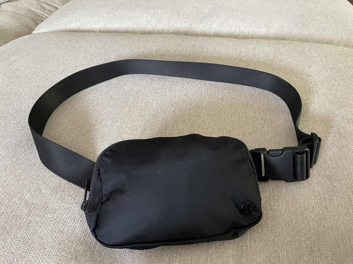 Lululemon Everywhere Belt Bag