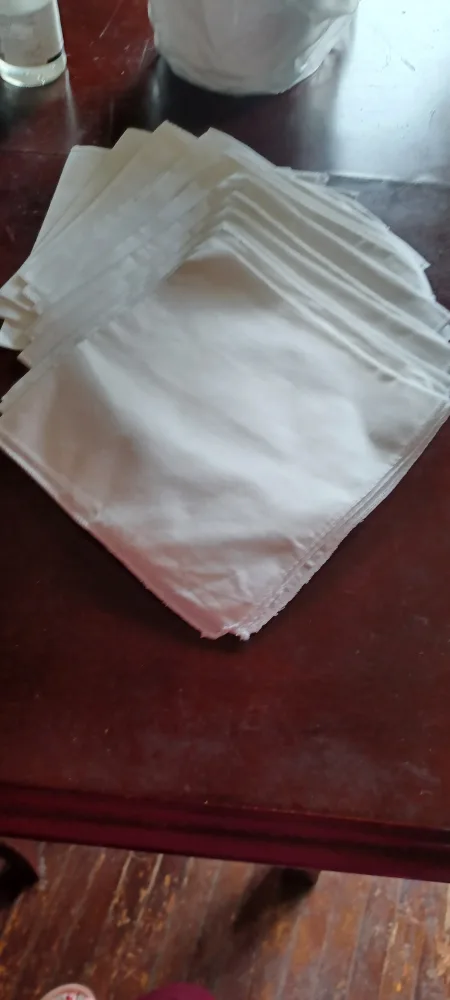 11White Linen Napkins thumbnail