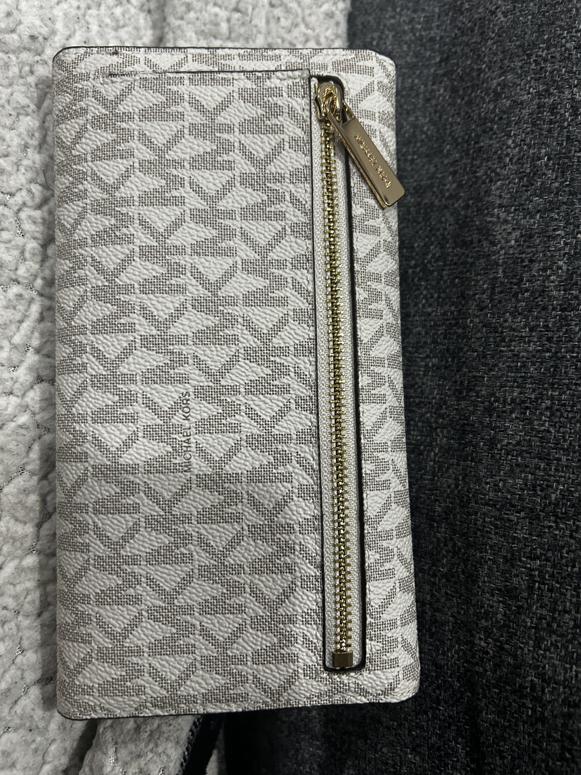 Michael Kors Wallet - photo 2