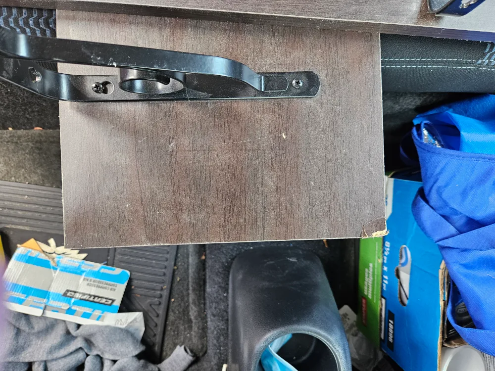 2 Shelf Units with Metal Brackets image indicator(4)