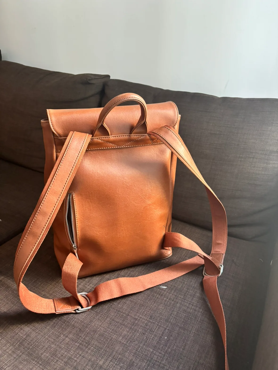 Matt & Nat Backpack image indicator(2)