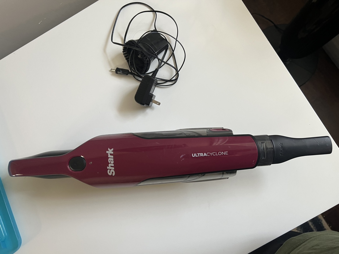 Handheld vacuum
