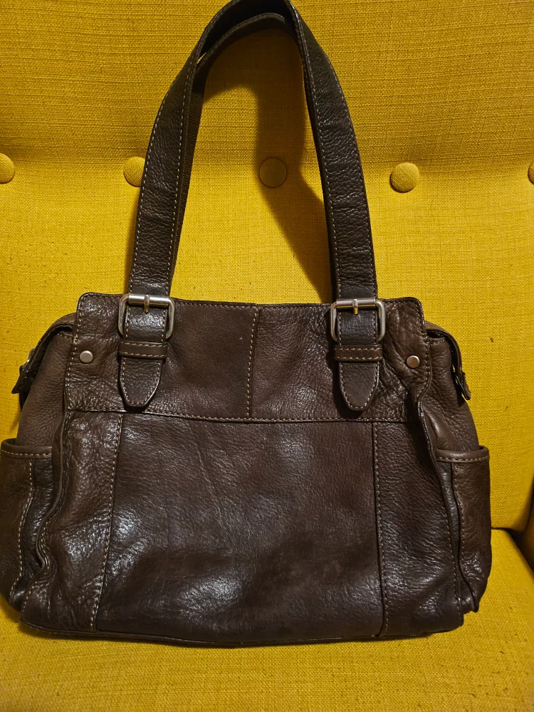 Fossil Vintage Brown Genuine Leather Shoulder Bag Purse Tote image indicator(2)