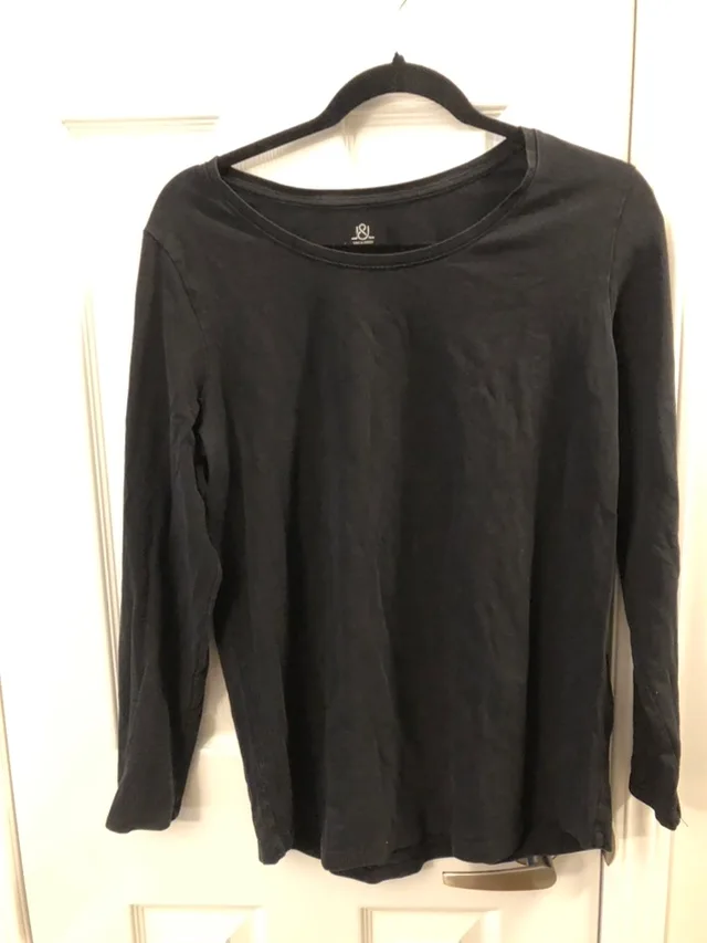 Black Long Sleeve Shirt thumbnail