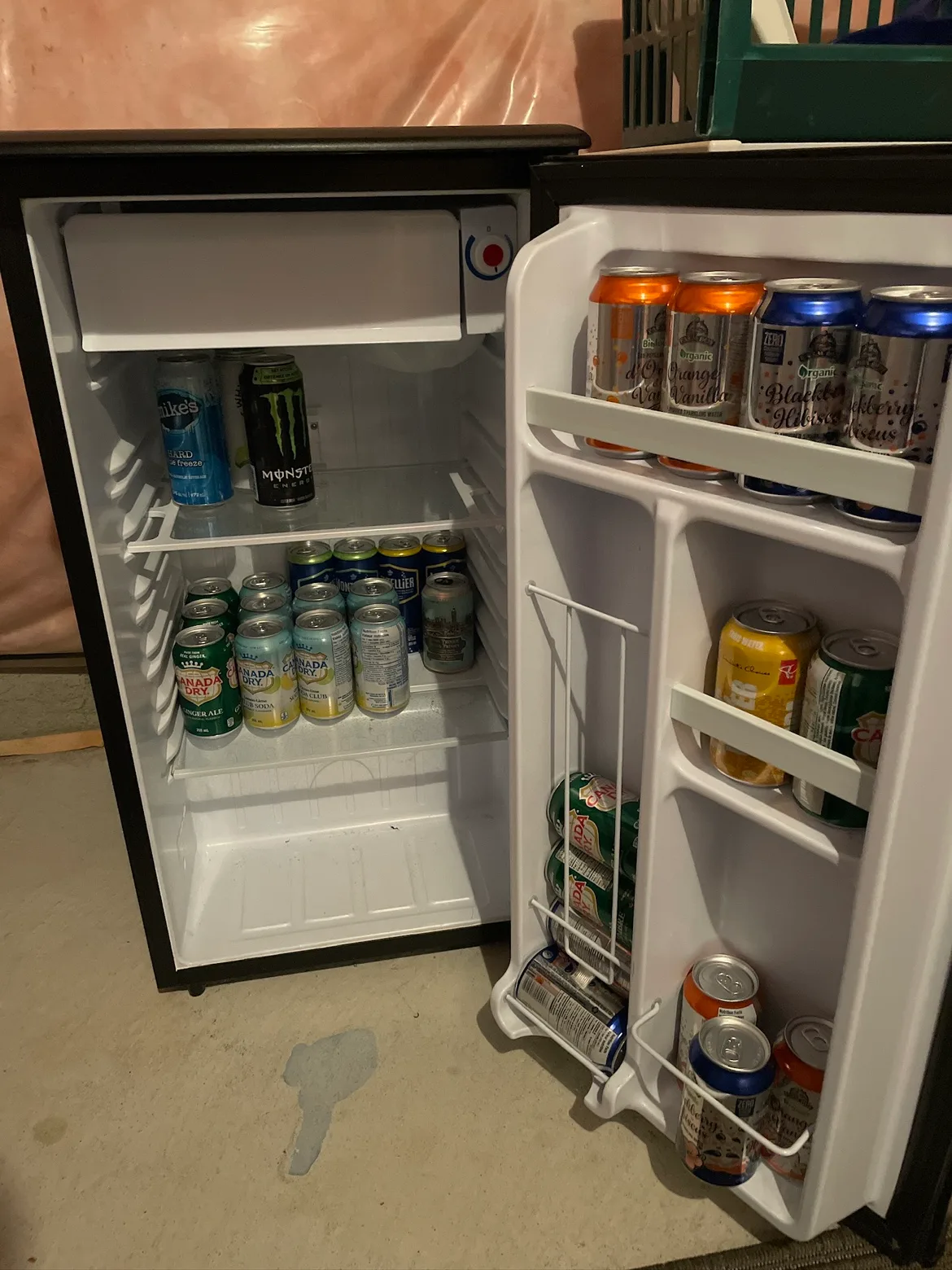 Danby Mini Bar Fridge image indicator(2)