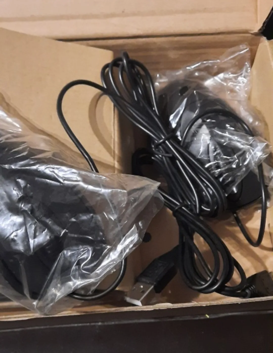 x2 Brand New EZ Eyes Large Print Keyboards image indicator(4)