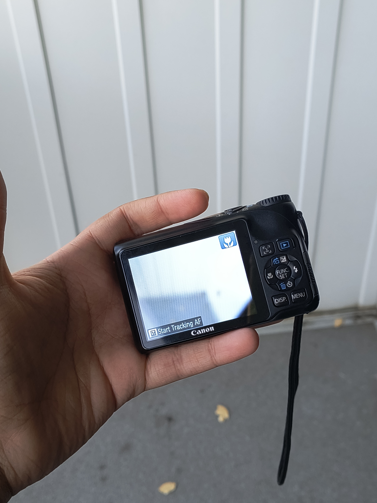 Canon PowerShot A2200 (with photo samples) - photo 2