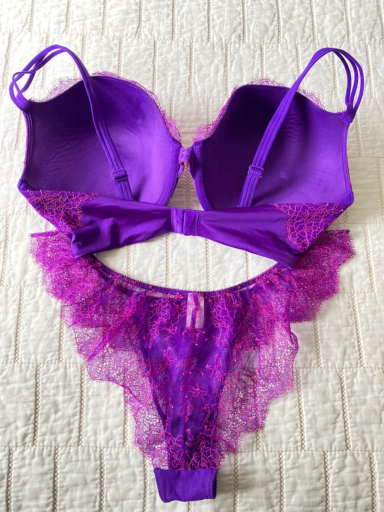 new women's lingerie  set without tags image indicator(2)
