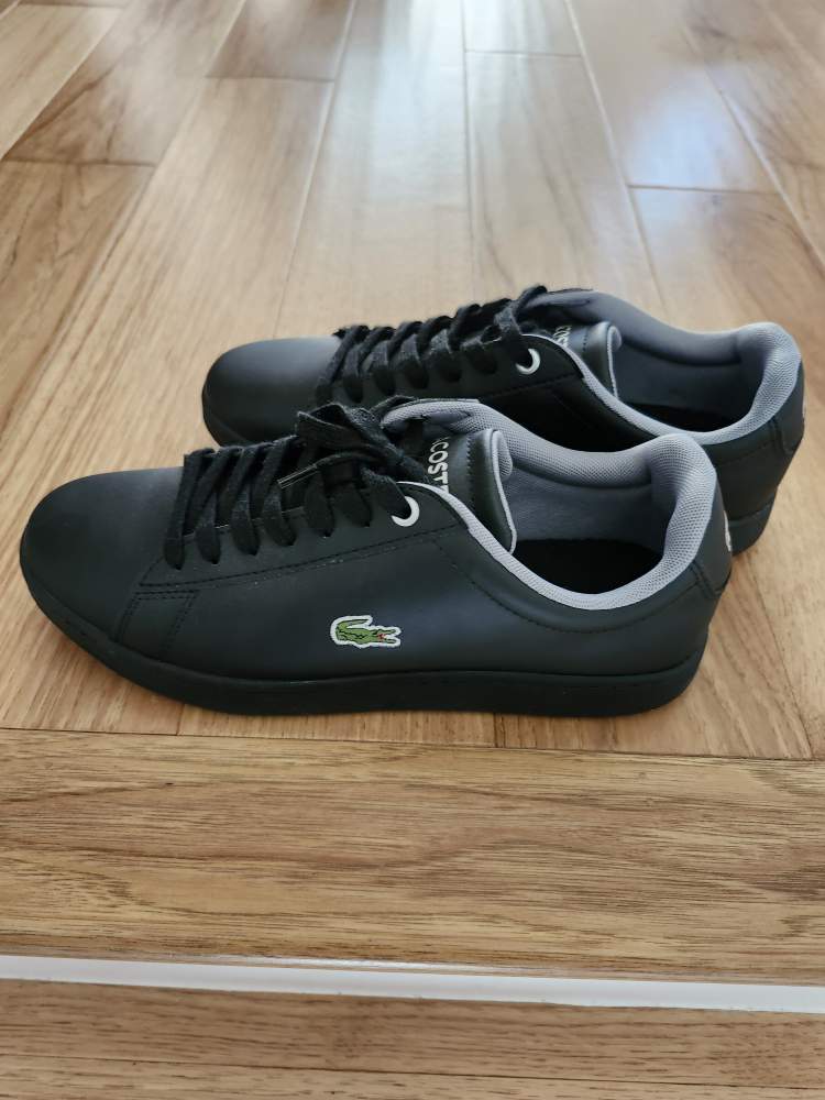 Lacoste Mens size 9 Black Shoes