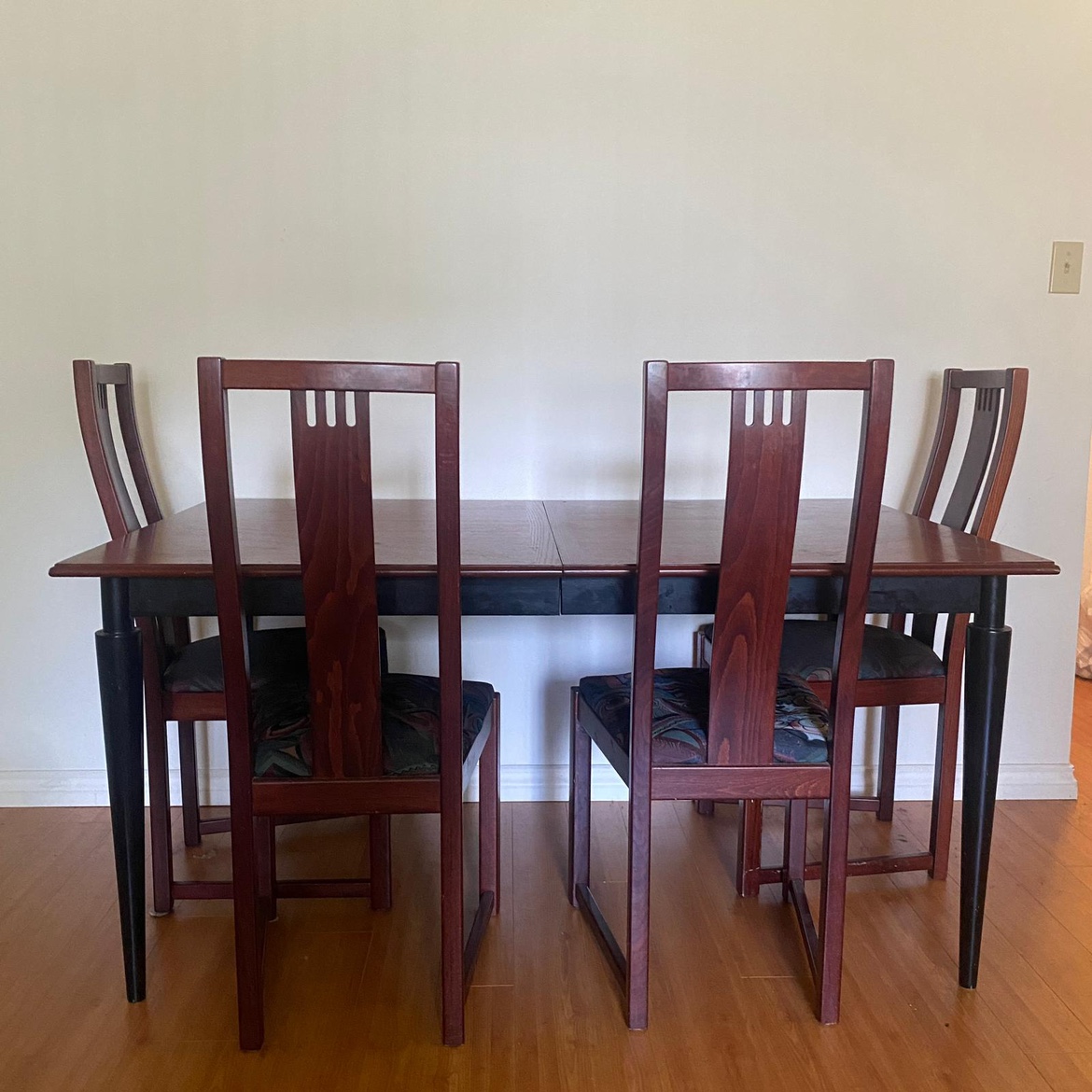 Couch and table set - photo 4