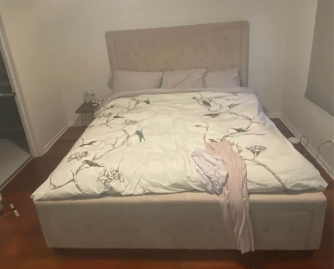 King bed - photo 2