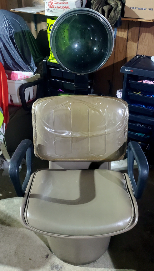 Dryer chair with dryer
