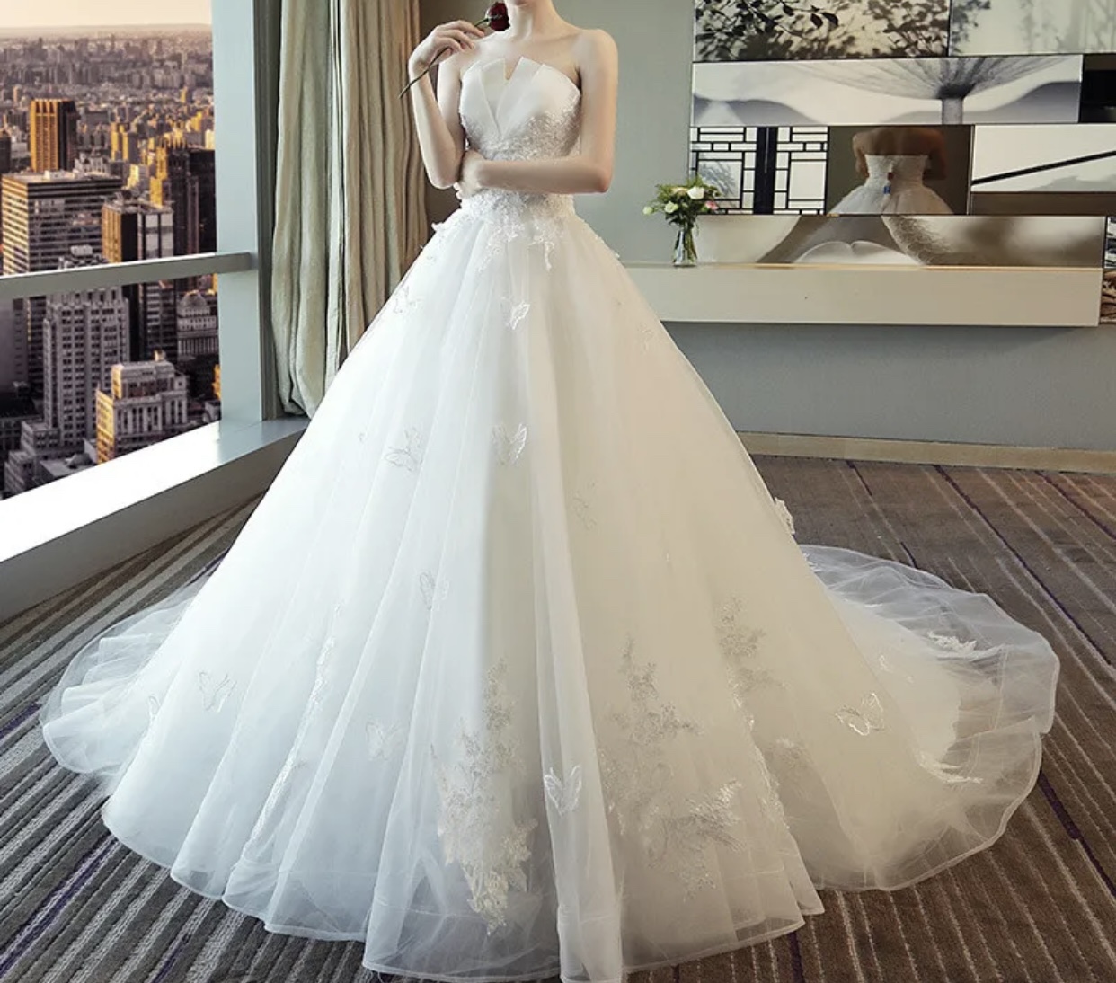 Wedding Gown - photo 2