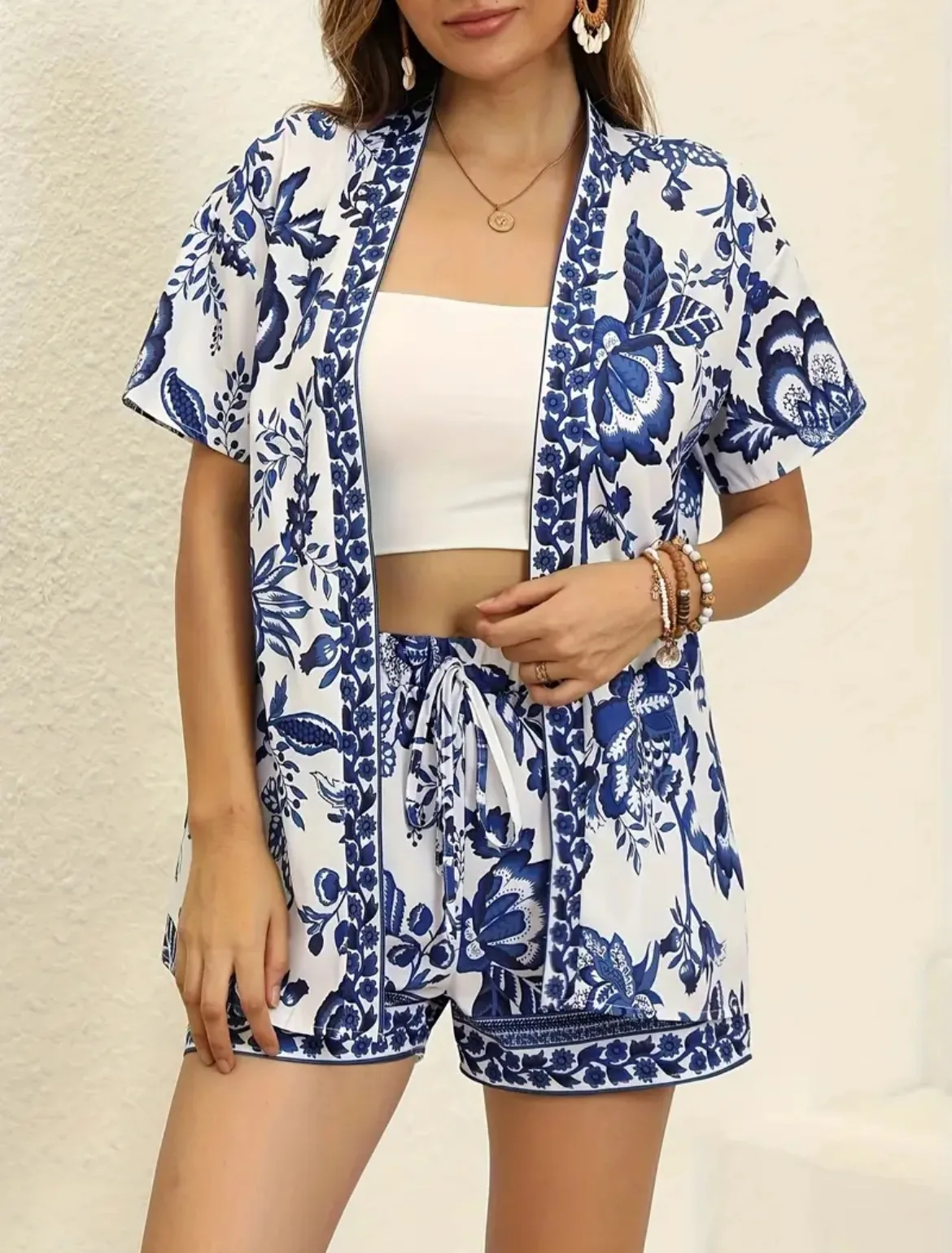 Two piece Blue Floral casual outfit  Short Set image indicator(4)