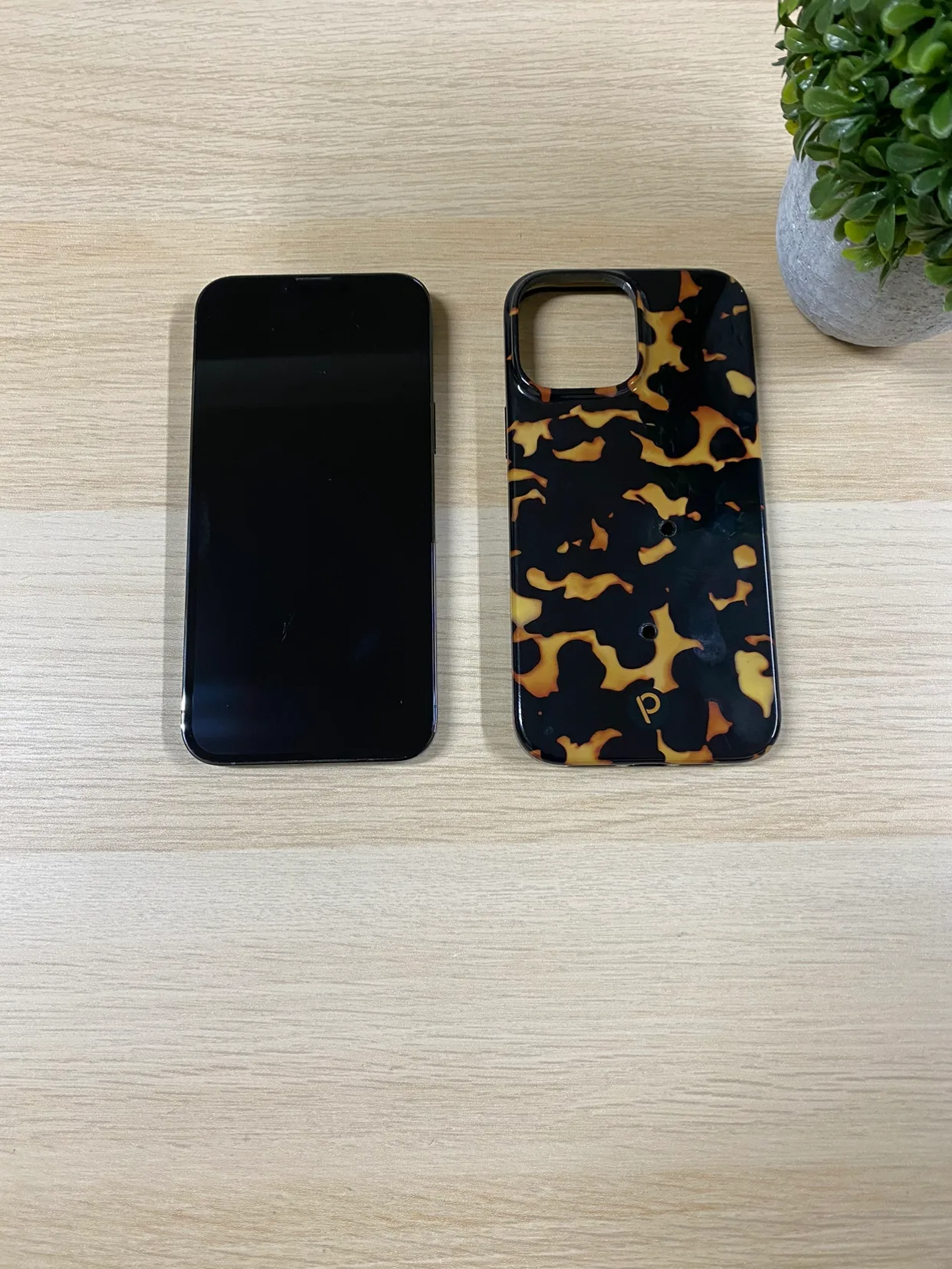 iPhone 13 Pro Max (128 GB) thumbnail