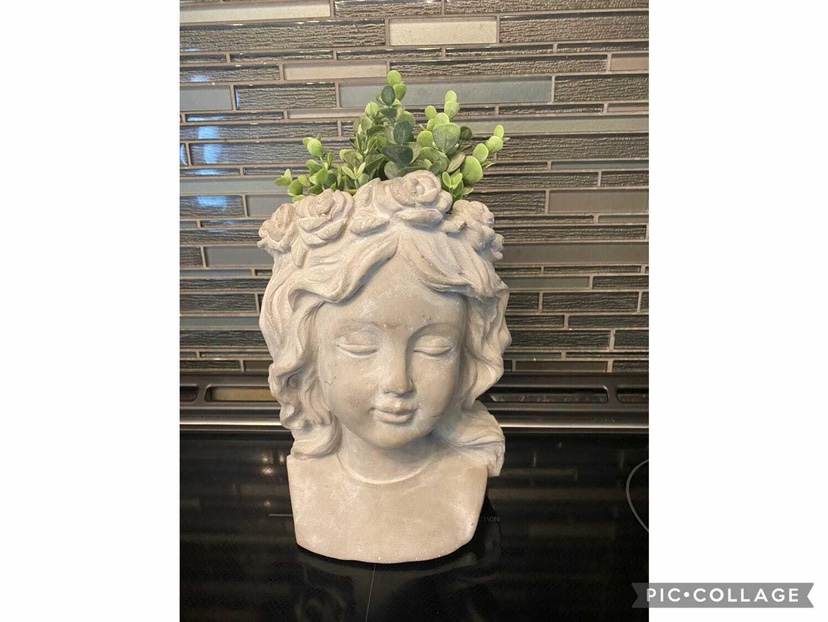 Outdoor Patio Decor: Angel Garden Statue Planter