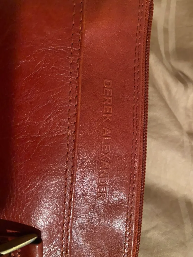 Assortment of leather bags Lot of 8 image indicator(2)