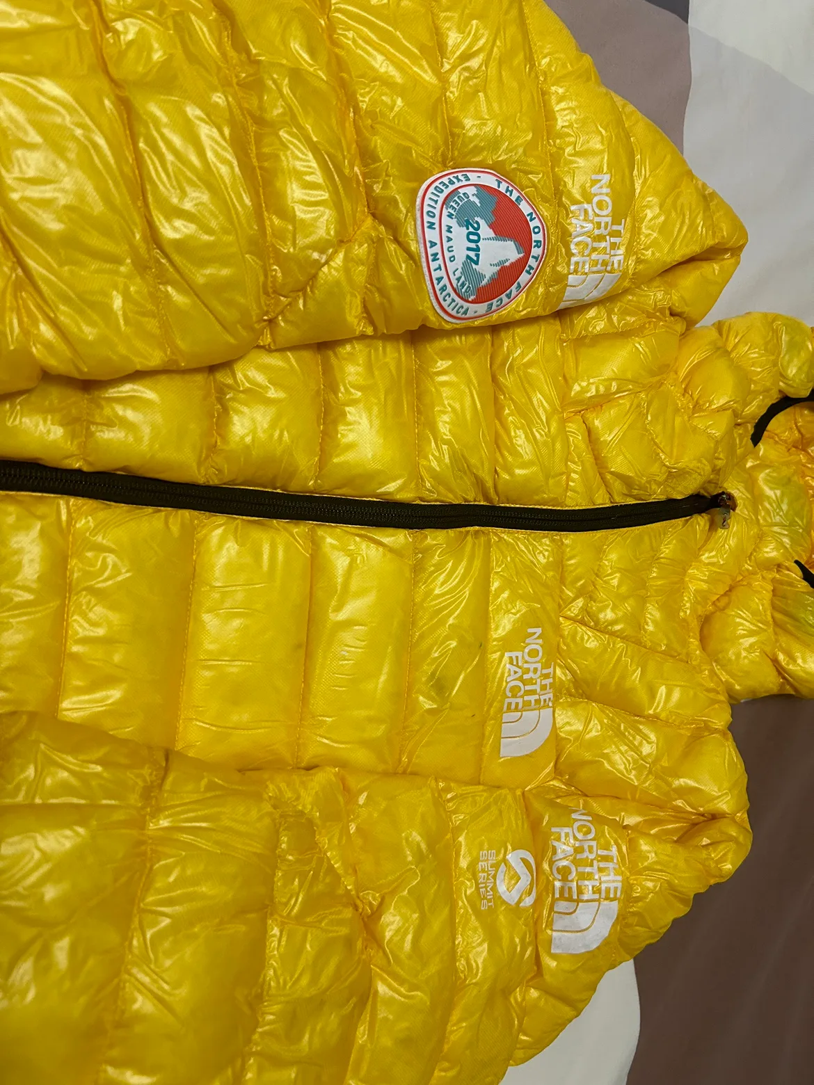 The North Face Summit Series L5 550 Down Jacket image indicator(3)