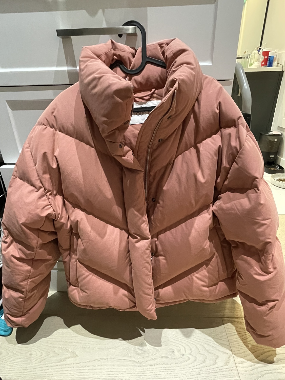 Aritzia cloud puff puffer jacket size M