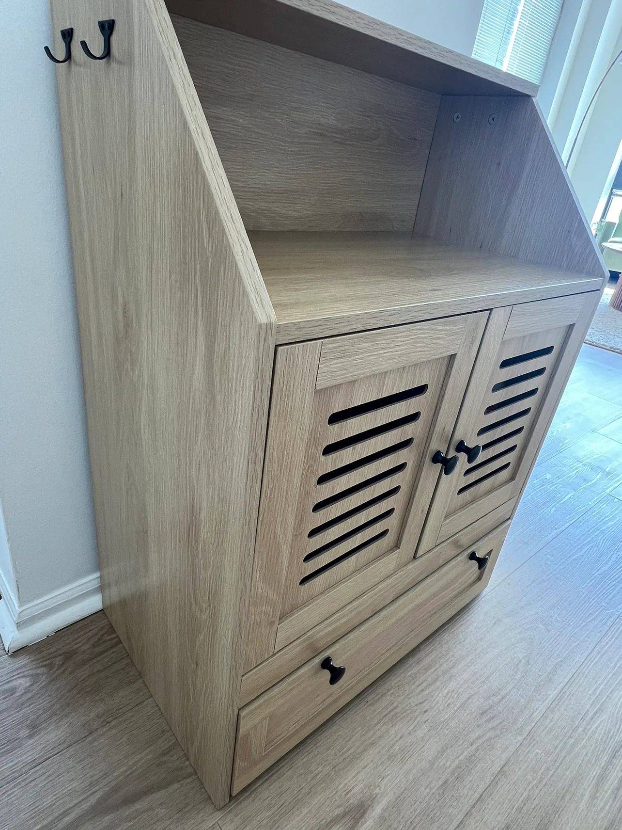 Dog Food Storage Cabinet image indicator(3)