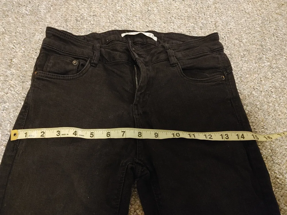 Zara Black Skinny Jeans image indicator(3)