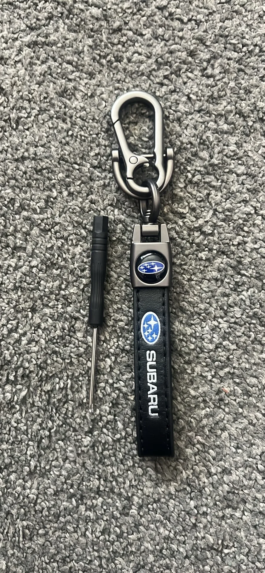 Car Keychain with Screwdriver image indicator(7)