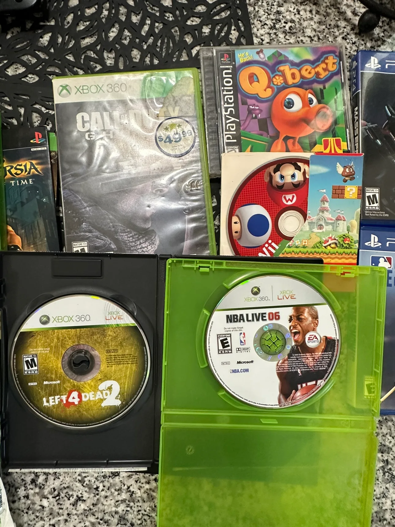 Video Game Lot XB / PS3 4 image indicator(5)