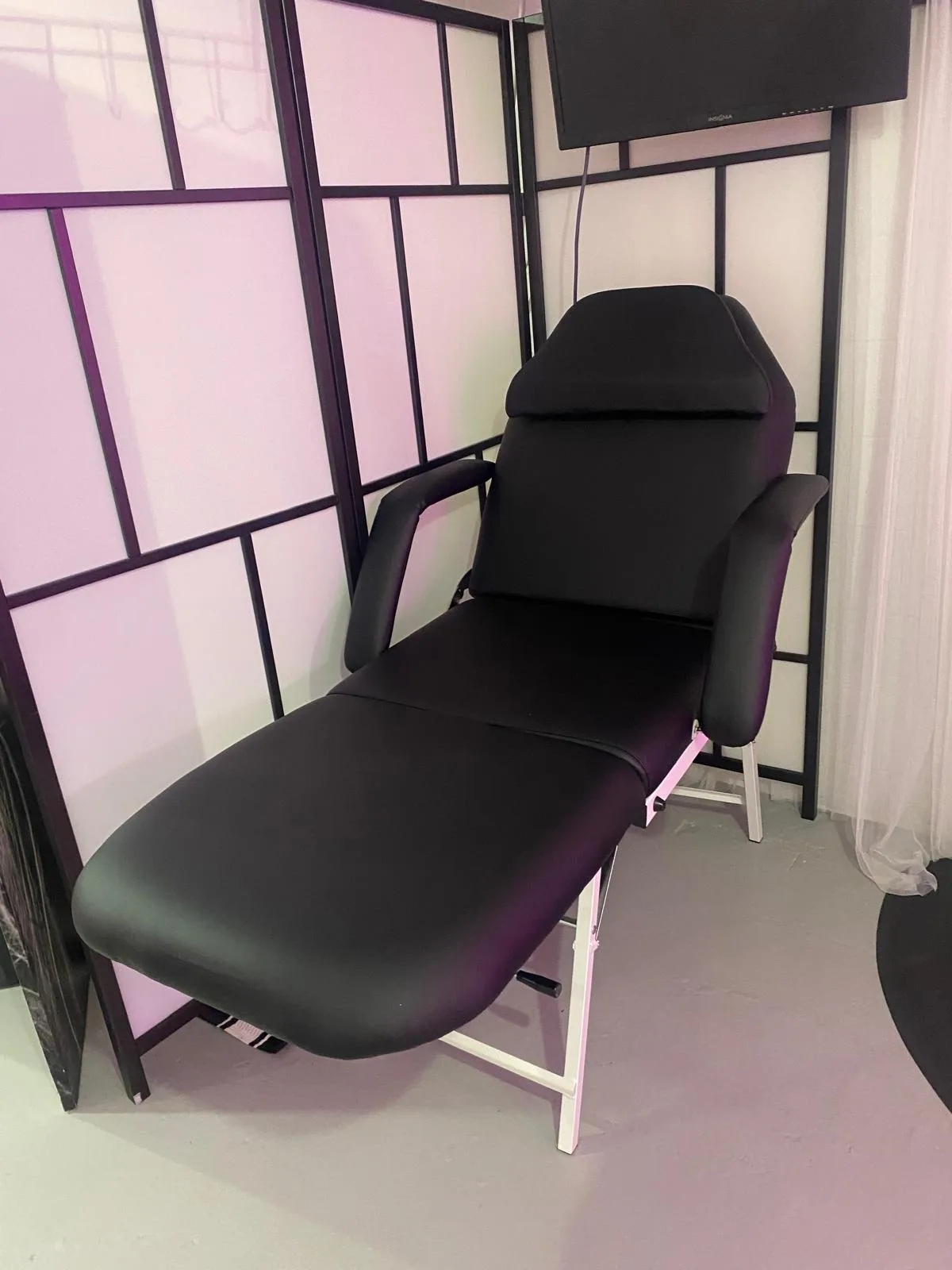 Massage Bed #freecycle must go ! image indicator(2)