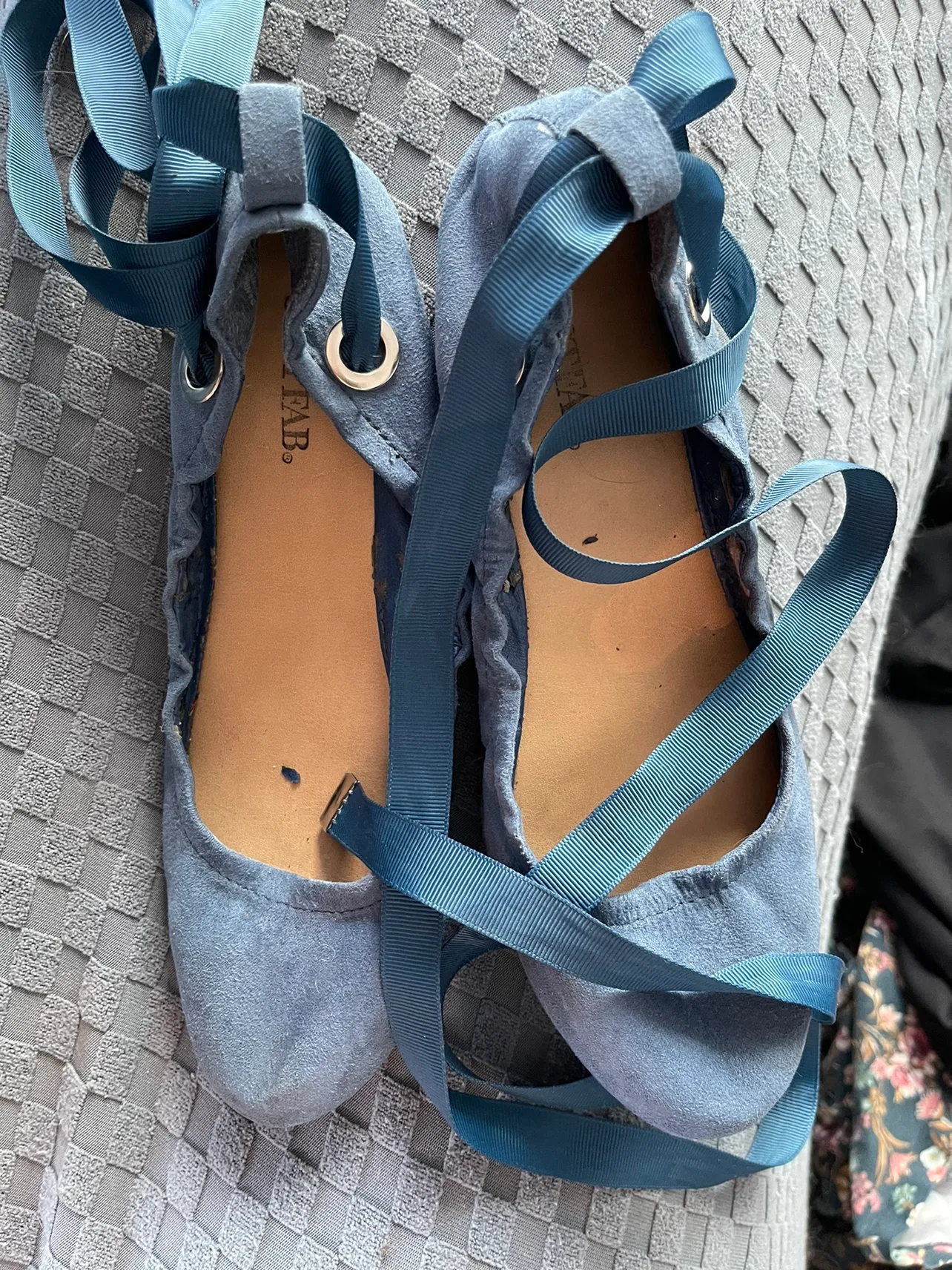 Blue Ribbon Ballet-Style Flats Size 6 #freecycle thumbnail