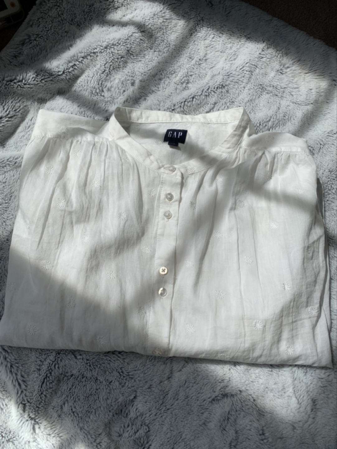 Gap White Linen Long-sleeved Blouse, with floral embroidery - photo 3