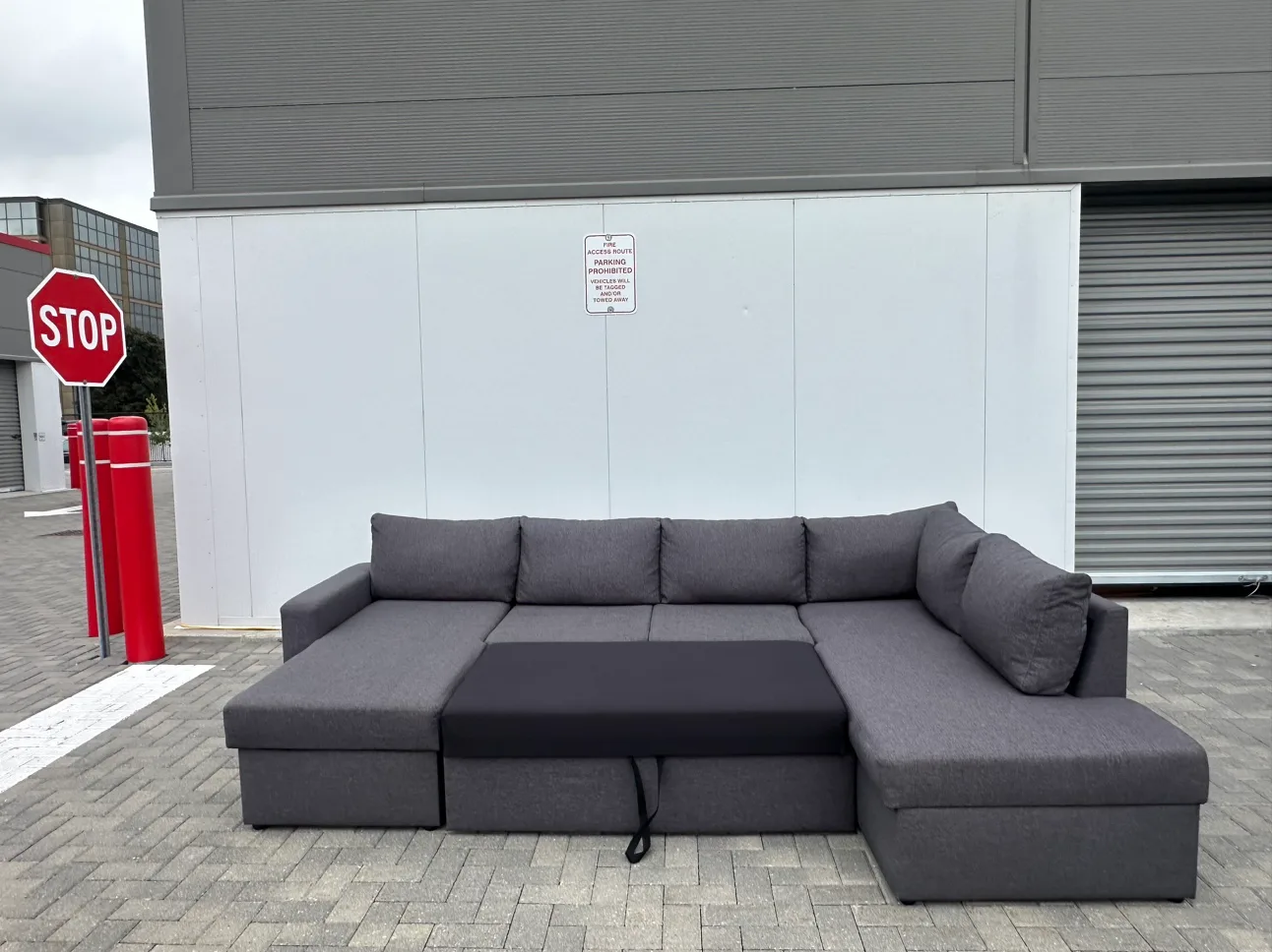 Free Delivery/ Grey Ushape Sectional couch Sofabed lshape thumbnail