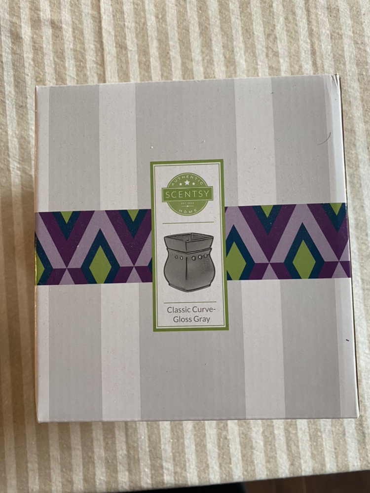 Scentsy Classic Curve Warmer - Gloss Gray
