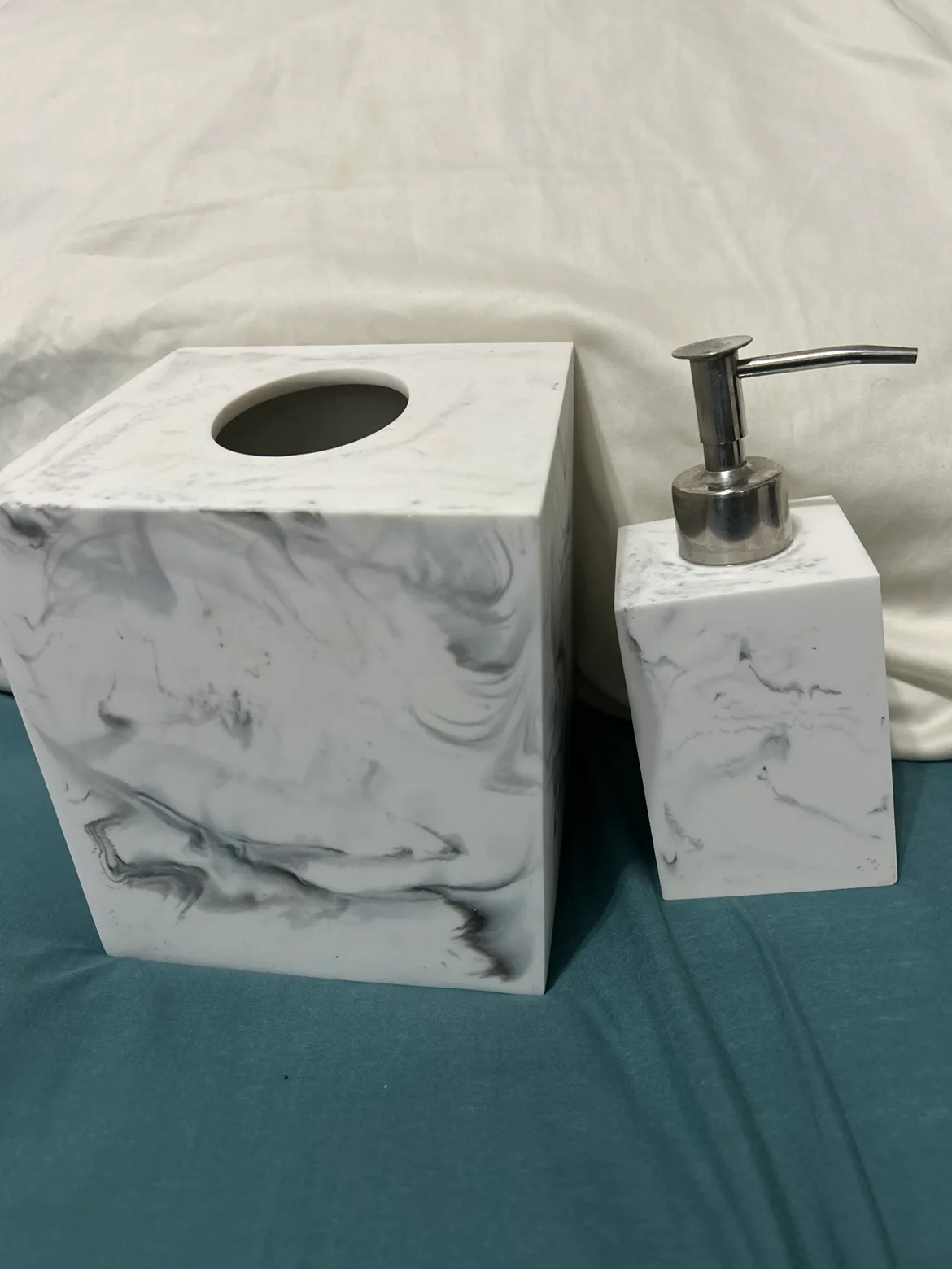 Ceramic Tissue Box and Soap Dispenser Set #freecycle thumbnail