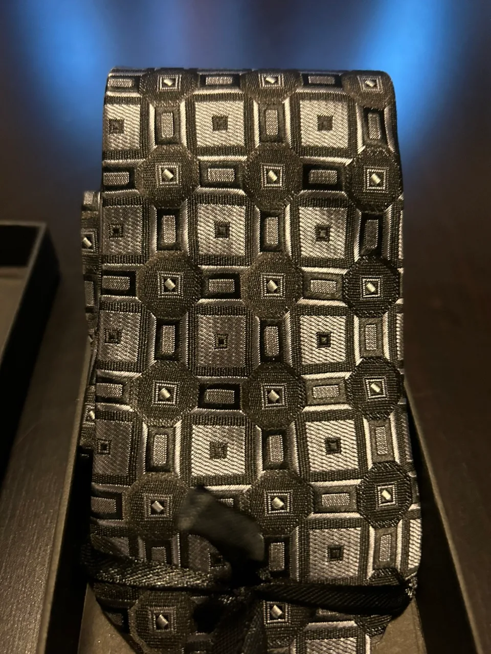 Men's Tie and Cufflinks Set image indicator(2)